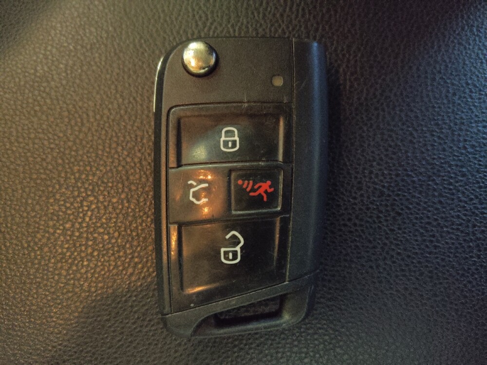 2019 Volkswagen Jetta in Live Oak, TX 78233 - 18096309 32