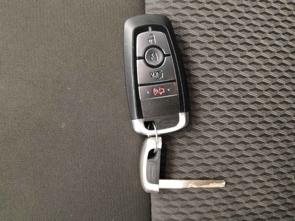 2022 Ford Explorer in Independence, MO 64055 - 18096314 32