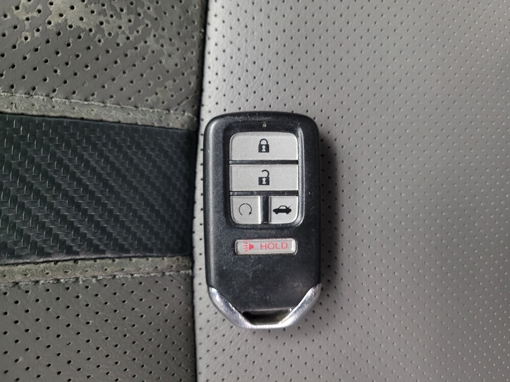 2018 Honda Civic in Memphis, TN 38128 - 18096317 32