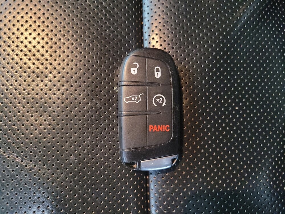 2019 Jeep Grand Cherokee in Memphis, TN 38128 - 18096320 32