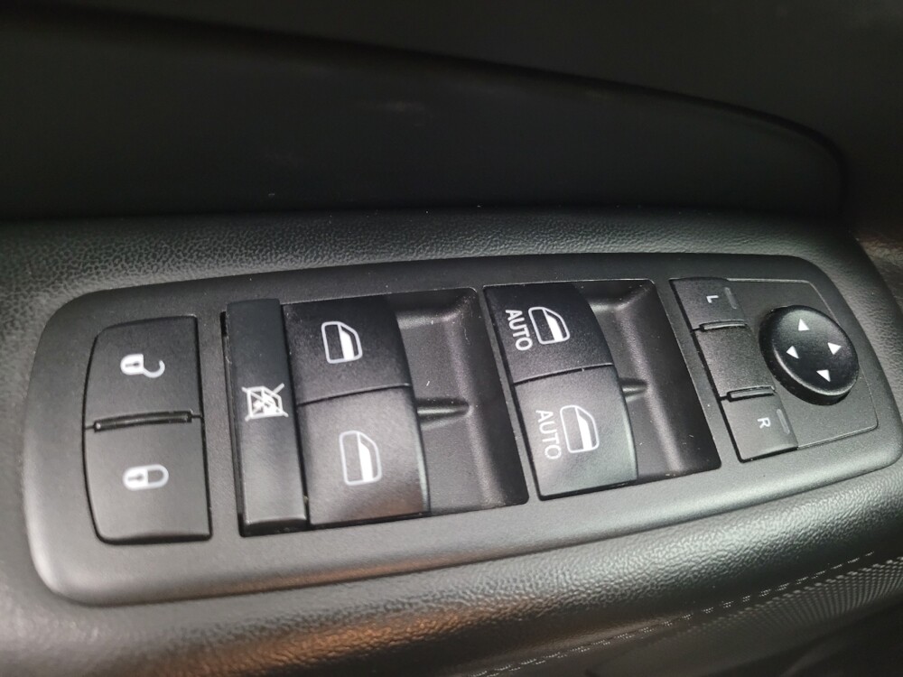 2019 Jeep Grand Cherokee in Memphis, TN 38128 - 18096320 27