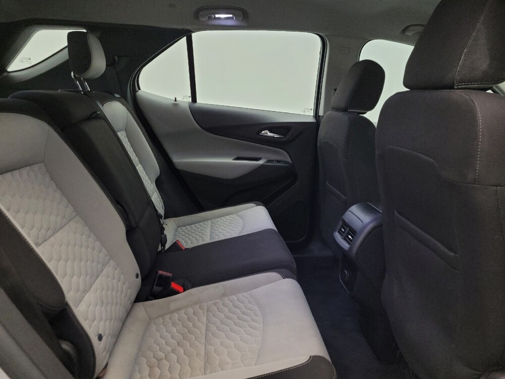 2018 Chevrolet Equinox in Glendale, AZ 85301 - 18096325 19