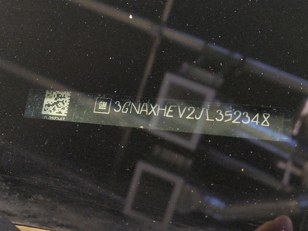 2018 Chevrolet Equinox in Glendale, AZ 85301 - 18096325 33