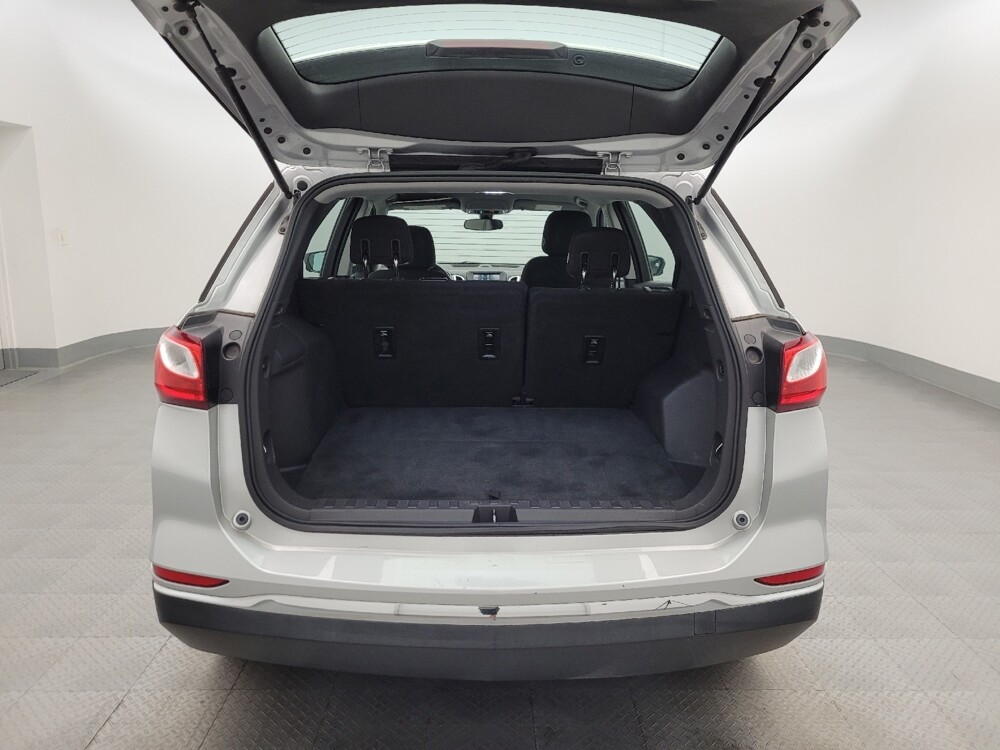 2018 Chevrolet Equinox in Glendale, AZ 85301 - 18096325 29