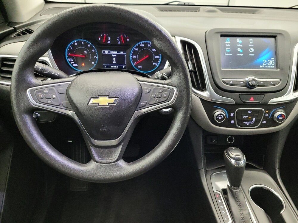 2018 Chevrolet Equinox in Glendale, AZ 85301 - 18096325 22