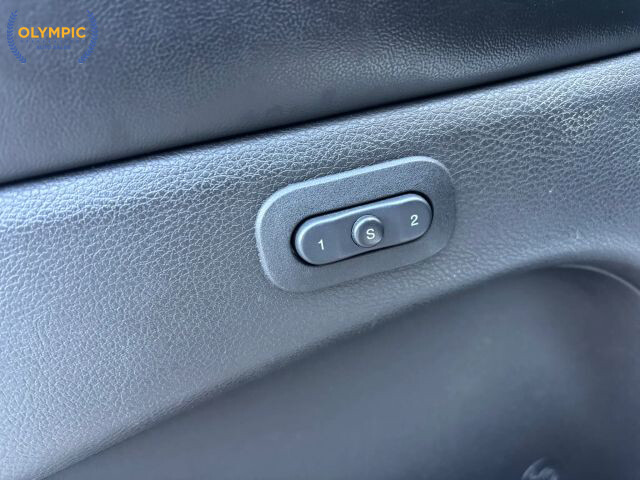 2015 Jeep Grand Cherokee in Decatur, GA 30032 - 18096328 34