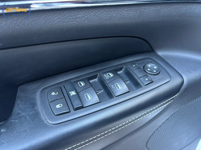 2015 Jeep Grand Cherokee in Decatur, GA 30032 - 18096328 33