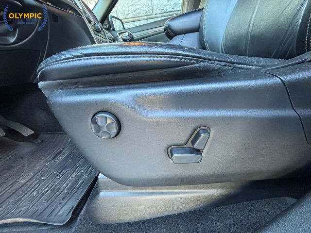 2015 Jeep Grand Cherokee in Decatur, GA 30032 - 18096328 29