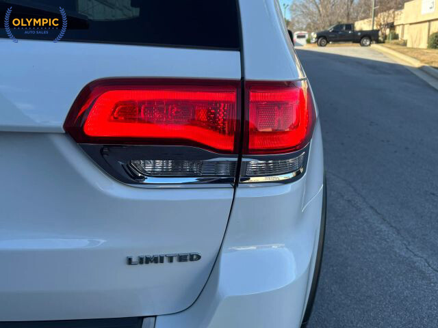 2015 Jeep Grand Cherokee in Decatur, GA 30032 - 18096328 14