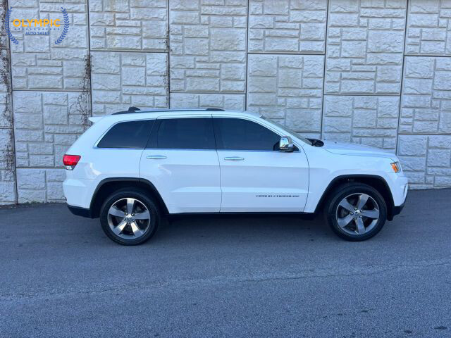 2015 Jeep Grand Cherokee in Decatur, GA 30032 - 18096328 8