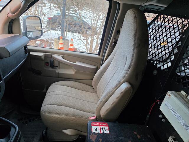 2012 Chevrolet Express 2500 in Blauvelt, NY 10913 - 18096339 25
