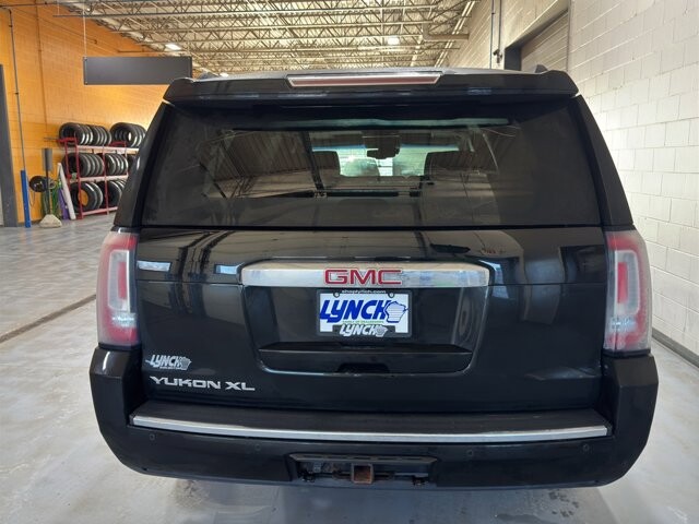 2017 GMC Yukon XL in Burlington, WI 53105 - 18096341 4