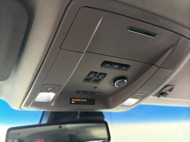 2017 GMC Yukon XL in Burlington, WI 53105 - 18096341 42