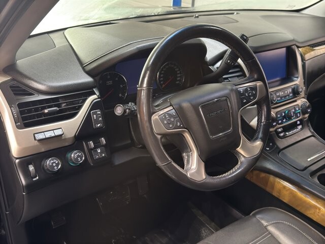 2017 GMC Yukon XL in Burlington, WI 53105 - 18096341 20