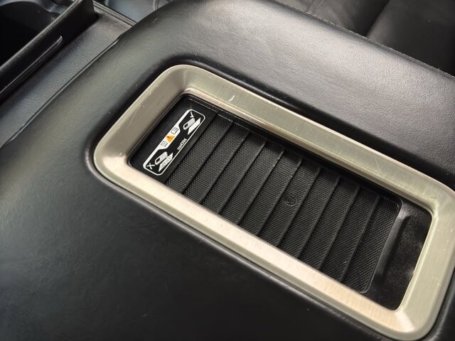 2017 GMC Yukon XL in Burlington, WI 53105 - 18096341 37