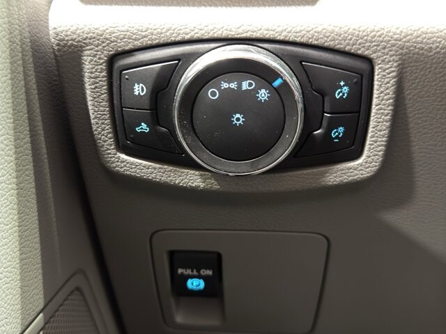 2017 Ford F150 in Burlington, WI 53105 - 18096342 29