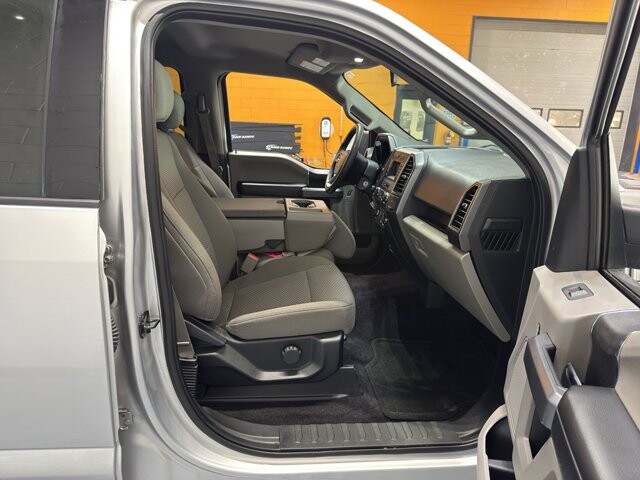 2017 Ford F150 in Burlington, WI 53105 - 18096342 18