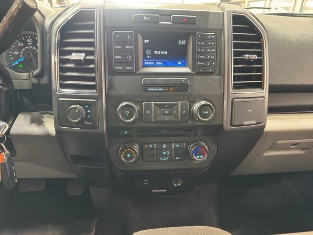 2017 Ford F150 in Burlington, WI 53105 - 18096342 27