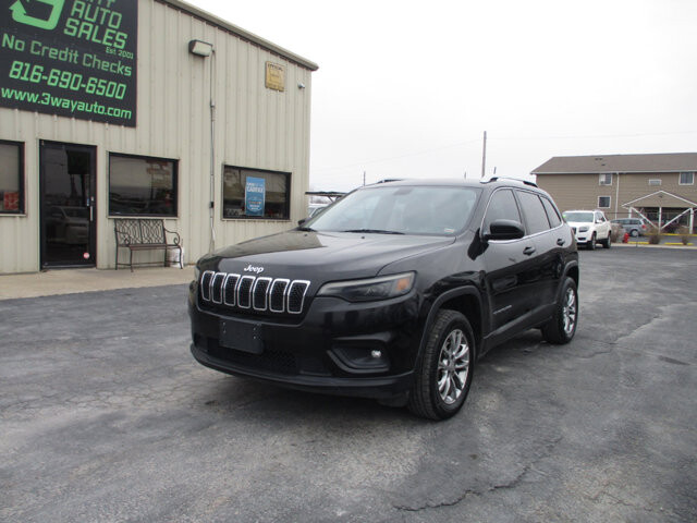 2019 Jeep Cherokee in Oak Grove, MO 64075 - 18096352