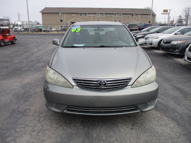 2005 Toyota Camry in Oak Grove, MO 64075 - 18096353 2