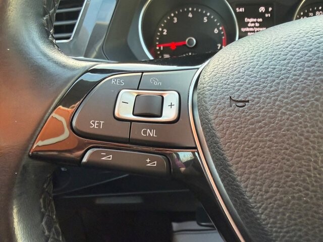 2018 Volkswagen Tiguan in Knoxville, TN 37920 - 18096354 19