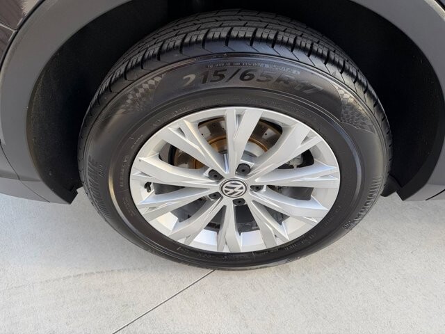 2018 Volkswagen Tiguan in Knoxville, TN 37920 - 18096354 27