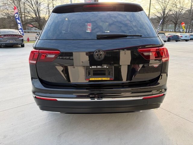 2018 Volkswagen Tiguan in Knoxville, TN 37920 - 18096354 3