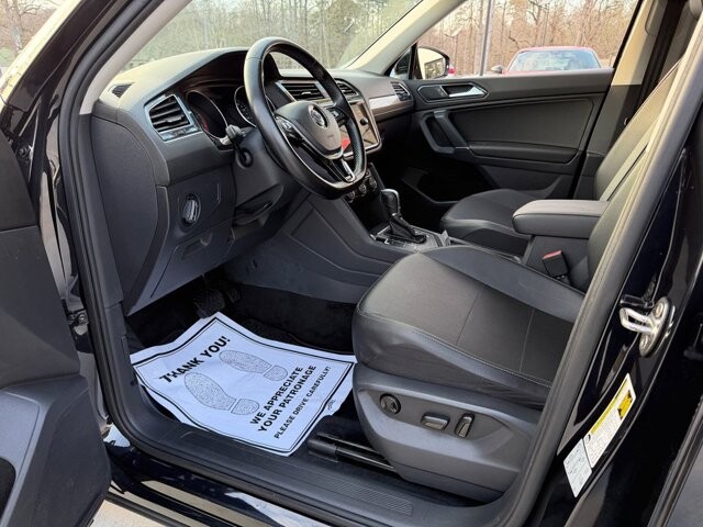 2018 Volkswagen Tiguan in Knoxville, TN 37920 - 18096354 11