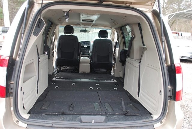 2015 Chrysler Town & Country in Birmingham, AL 35215 - 18096355 20