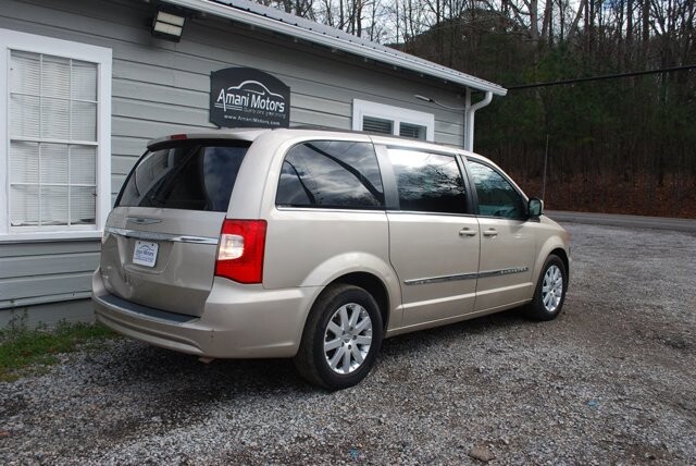 2015 Chrysler Town & Country in Birmingham, AL 35215 - 18096355 3