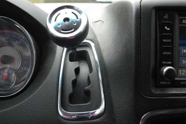 2015 Chrysler Town & Country in Birmingham, AL 35215 - 18096355 14