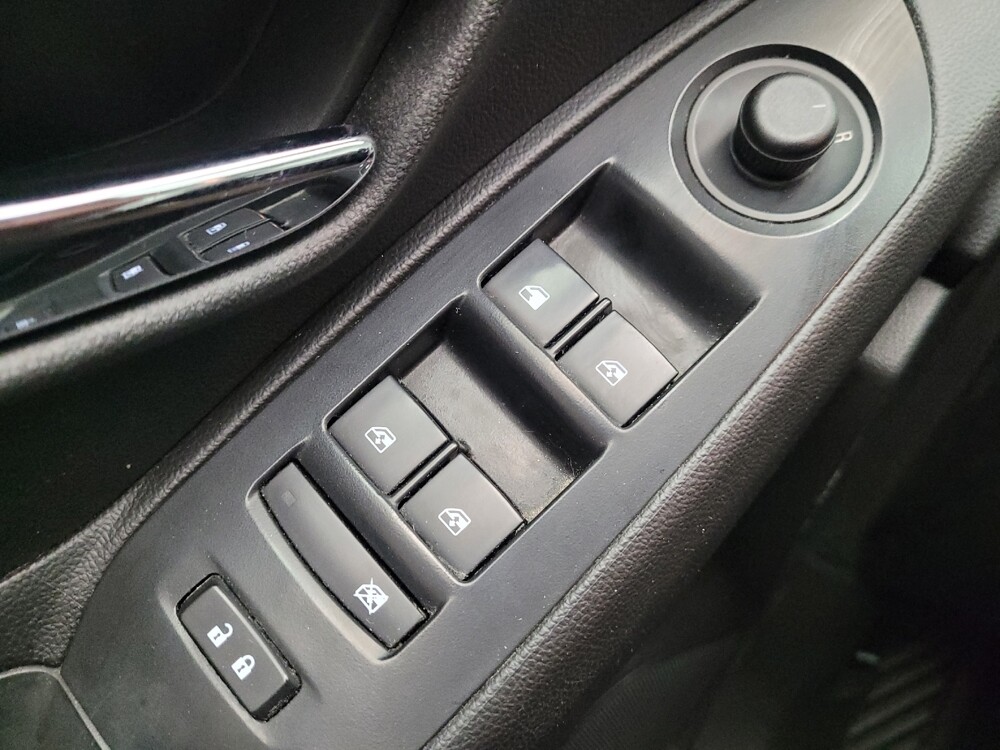 2020 Chevrolet Trax in Montclair, CA 91763 - 18096368 27