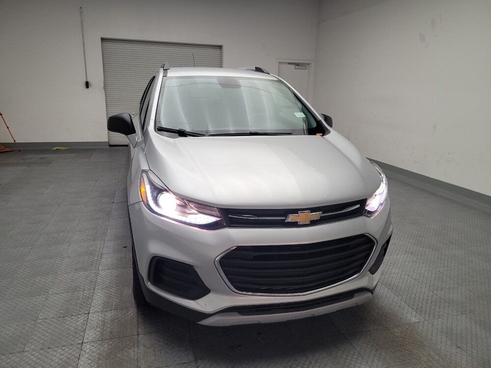 2020 Chevrolet Trax in Montclair, CA 91763 - 18096368 14