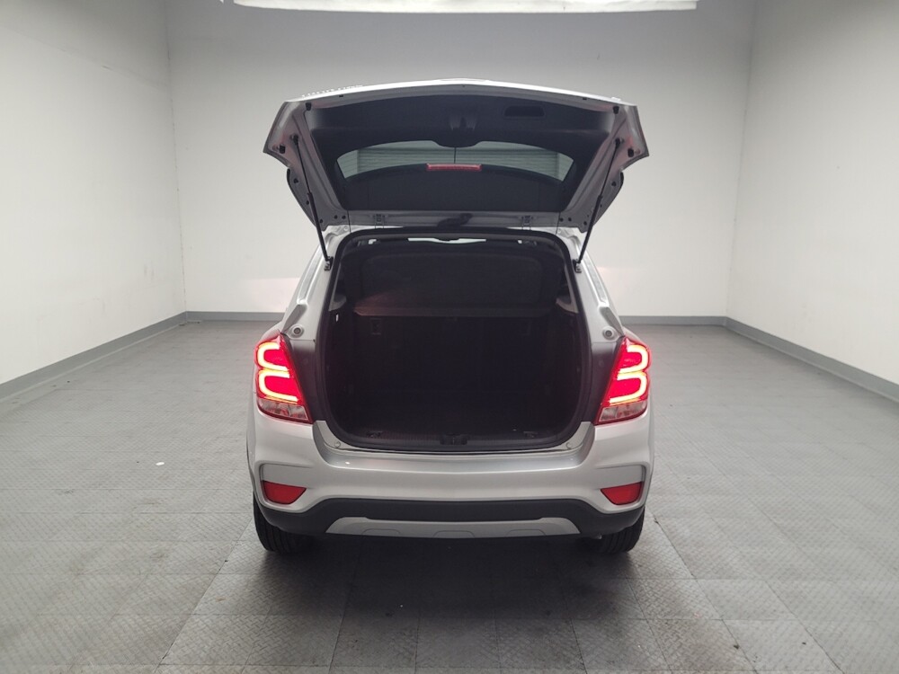 2020 Chevrolet Trax in Montclair, CA 91763 - 18096368 29