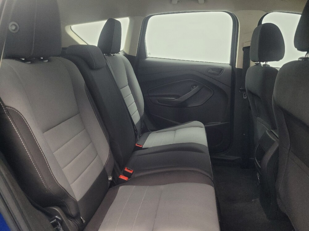 2017 Ford Escape in Indianapolis, IN 46219 - 18096370 19