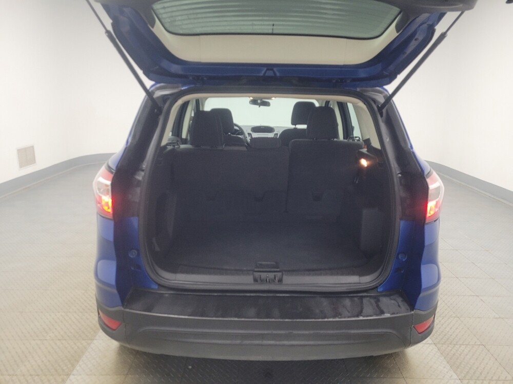 2017 Ford Escape in Indianapolis, IN 46219 - 18096370 29