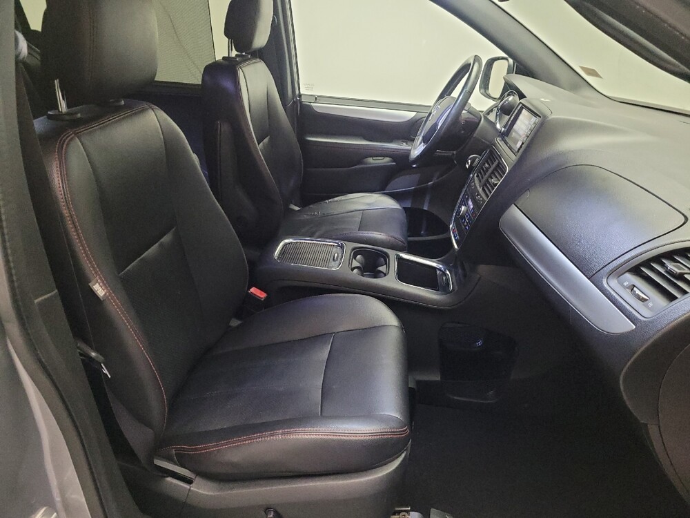 2019 Dodge Grand Caravan in Torrance, CA 90504 - 18096372 21