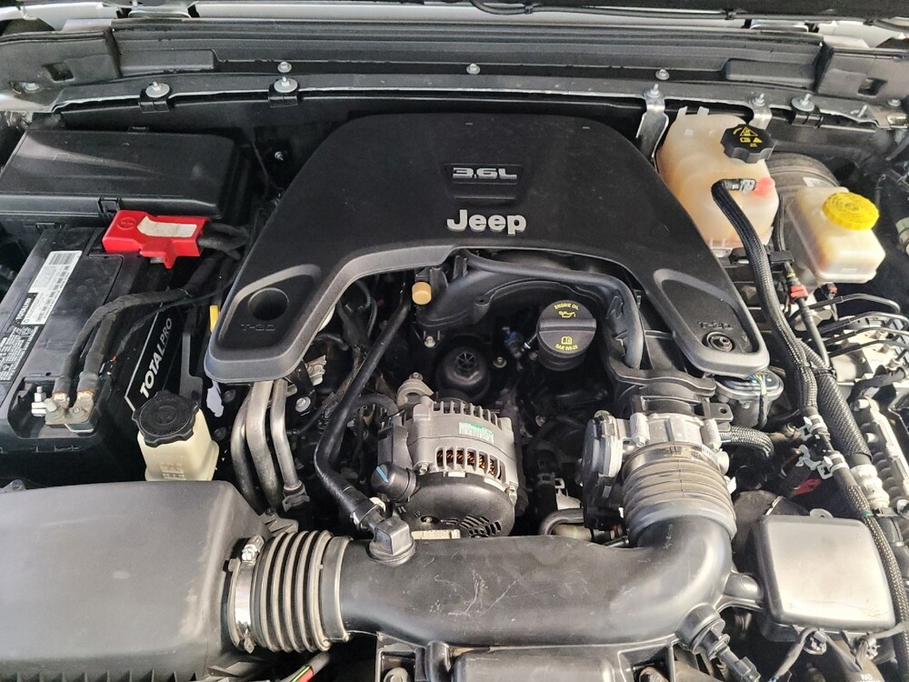 2019 Jeep Wrangler in Torrance, CA 90504 - 18096374 30