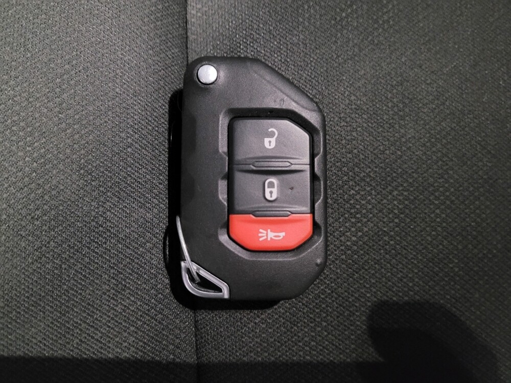 2019 Jeep Wrangler in Torrance, CA 90504 - 18096374 32