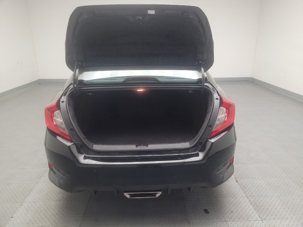 2019 Honda Civic in Riverside, CA 92504 - 18096375 29