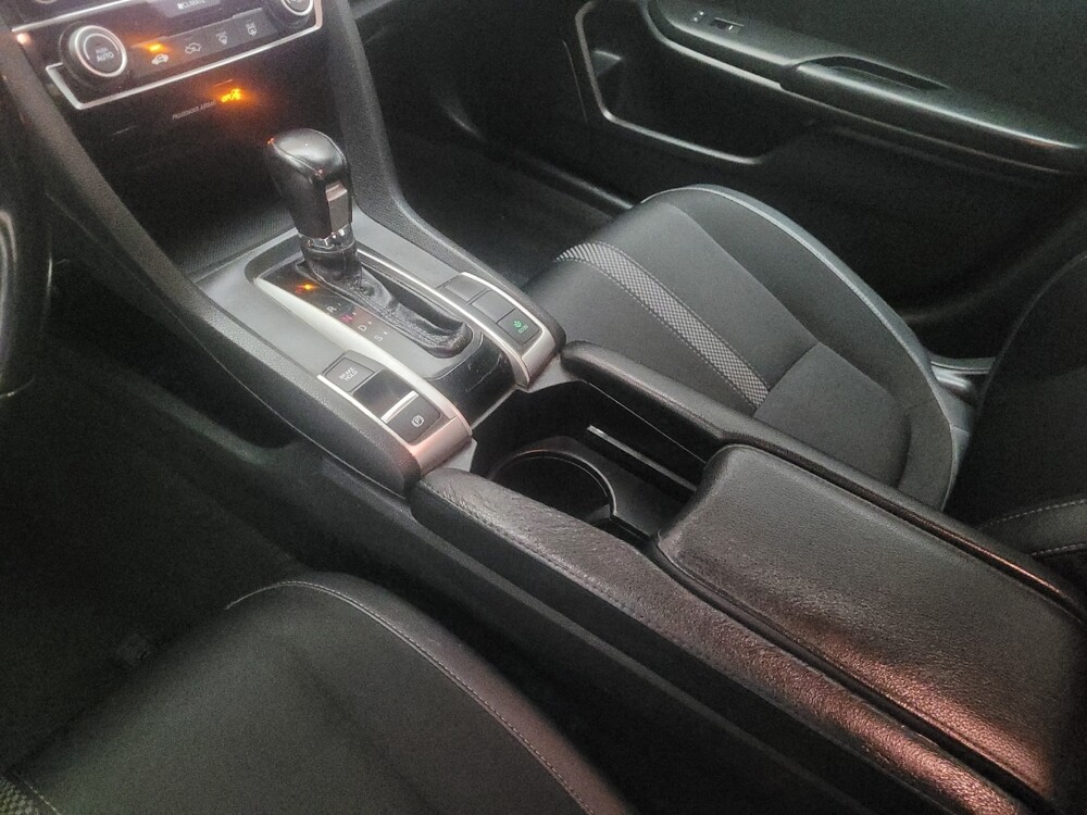 2019 Honda Civic in Riverside, CA 92504 - 18096375 26