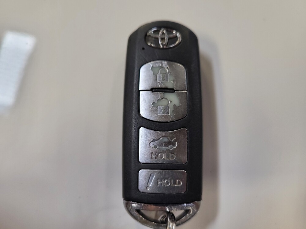 2017 Toyota Yaris in Montclair, CA 91763 - 18096376 32