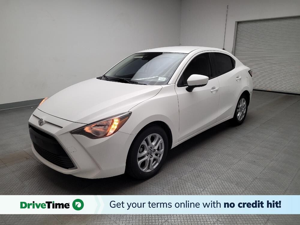 2017 Toyota Yaris in Montclair, CA 91763 - 18096376