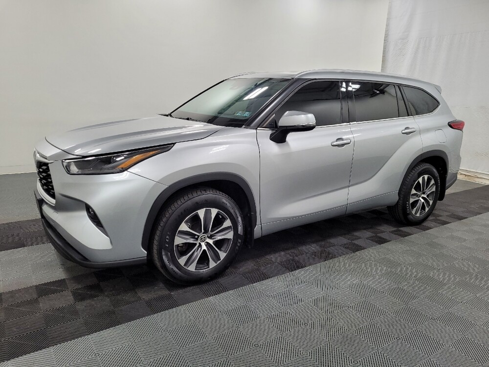 2022 Toyota Highlander in Langhorne, PA 19047 - 18096377 2
