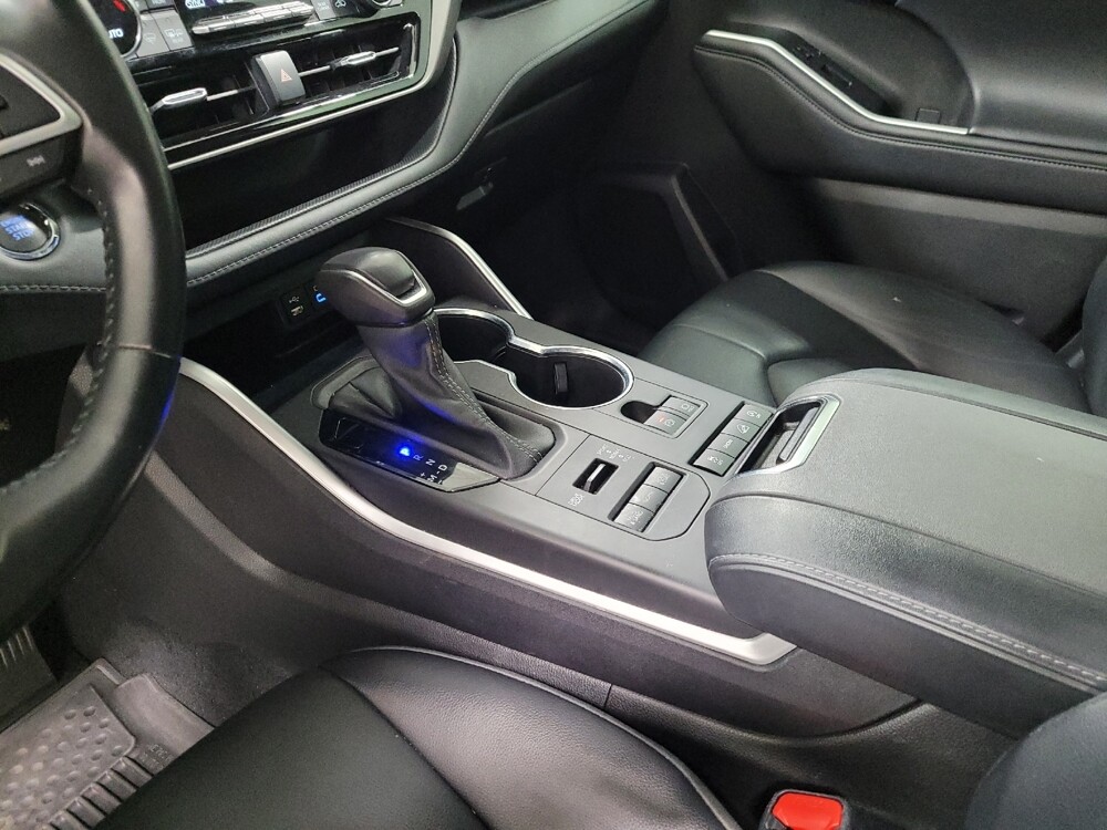 2022 Toyota Highlander in Langhorne, PA 19047 - 18096377 26
