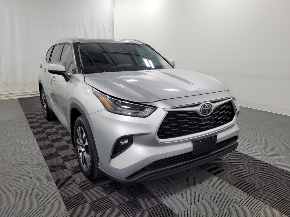 2022 Toyota Highlander in Langhorne, PA 19047 - 18096377 13