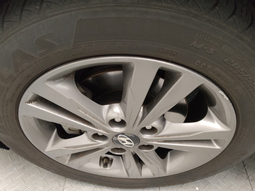 2017 Hyundai Elantra in Jackson, MS 39211 - 18096379 31