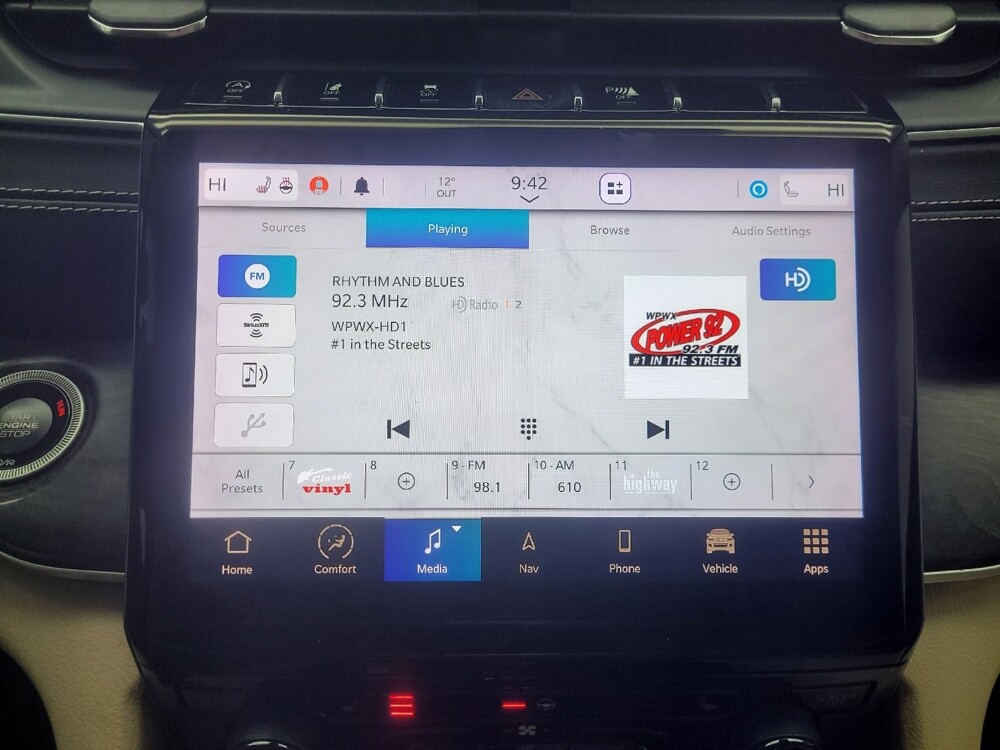 2021 Jeep Grand Cherokee L in Indianapolis, IN 46219 - 18096380 25