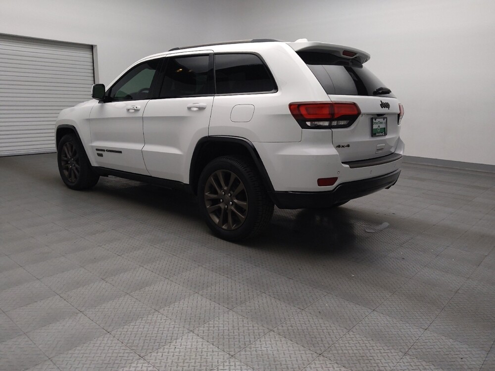 2016 Jeep Grand Cherokee in Fort Worth, TX 76116 - 18096382 5