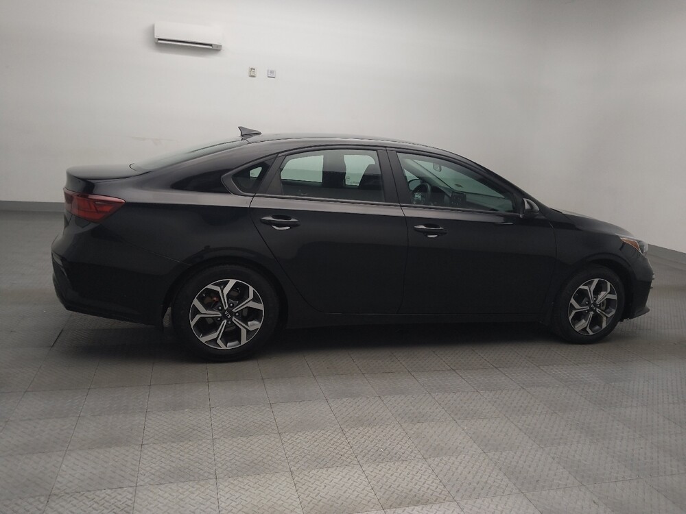 2021 Kia Forte in Arlington, TX 76011 - 18096383 10